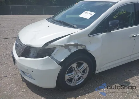 2013 Honda Odyssey Touring/Touring Elite z USA, uszkodzony, nr VIN 5FNRL5H9XDB049390